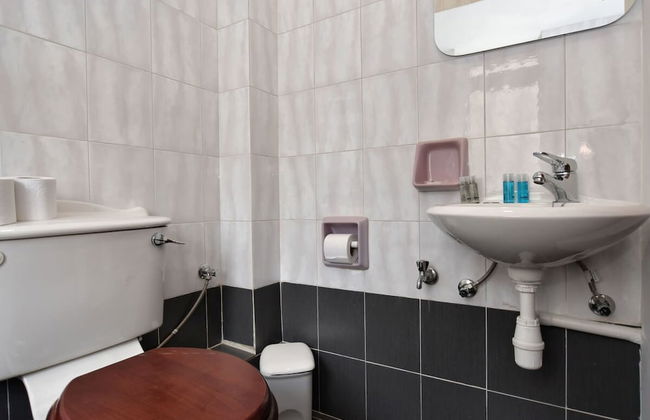 2 Bedroom Central Spacious With Sea Views - Foto 16