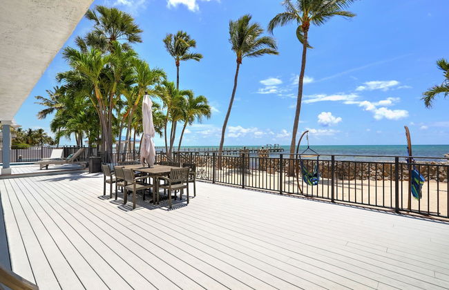 Luxury Beachfront Home With Pool In Islamorada 3 Bedroom Home by RedAwning - Photo 22