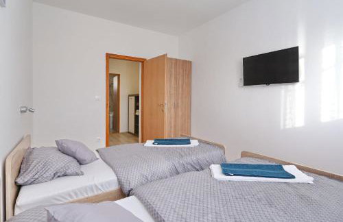 Holidayhouse Alirio with heated pool. - Foto 46