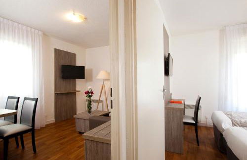 Séjours & Affaires Reims Clairmarais - Foto 24