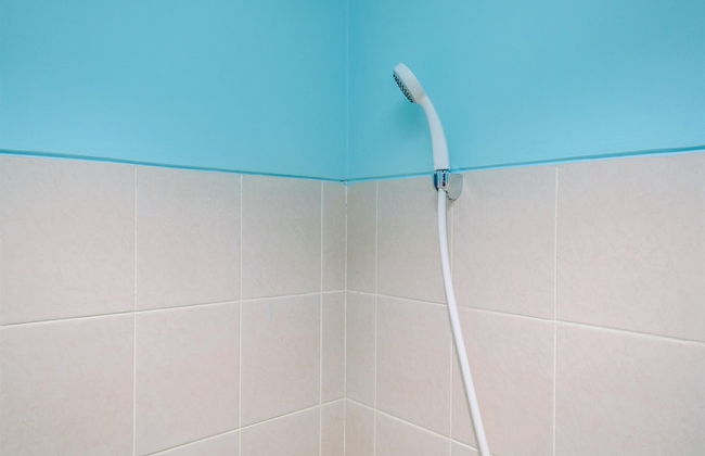 Comfy And Tidy Studio Kaliana Apartment - Foto 8