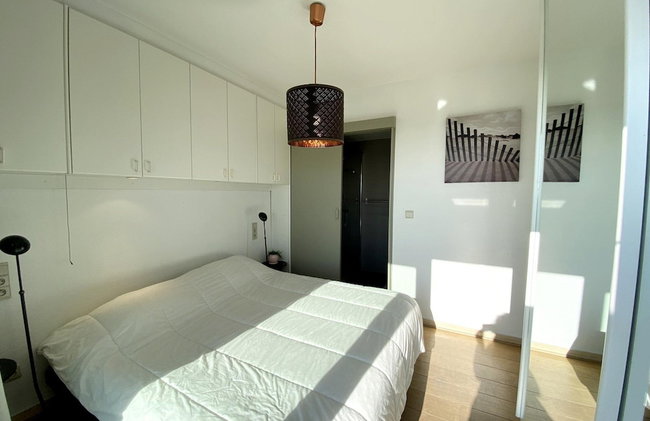 Attic Apartment Nieuwpoort With Coastal Views - Photo 9