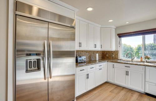 Huntington Beach Condo - Walk to the Ocean! - Foto 6