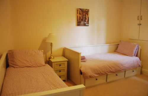 Shallcross Hall Cottages - Blackbrook - Photo 8