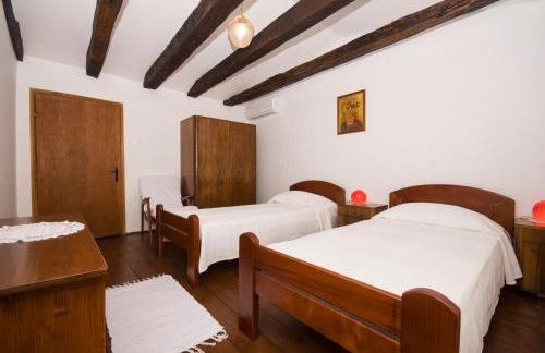 Holiday Home Troštova Kuća - Photo 7