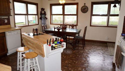 Spacious Family Cabin on Stunning Wixom Lake near Midland, Michigan - Foto 3