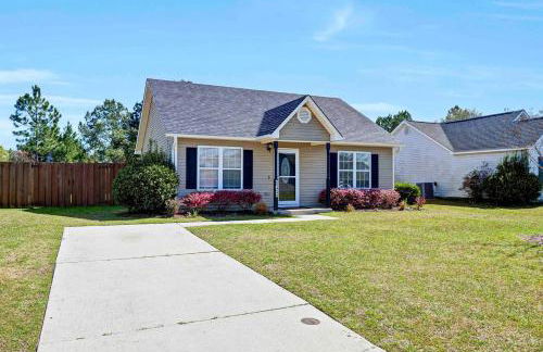 Relaxing 3 Bedroom Home Close to Beach & Airport! - Foto 12