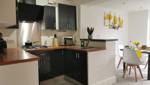 Benjamin Gardens Holiday Home - Photo 4