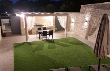 TWIN'S HOME LUXURY SUITES - Photo 46