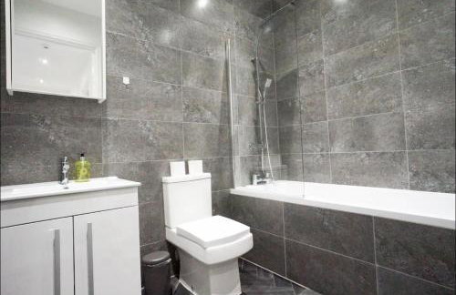 Entire Building - Suite of 3 Premium Apartments - Celebration bookings welcome - Foto 20