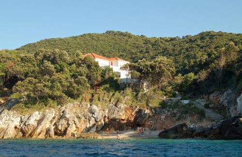 Apartments by the sea Kozarica, Mljet - 4950 - Photo 1
