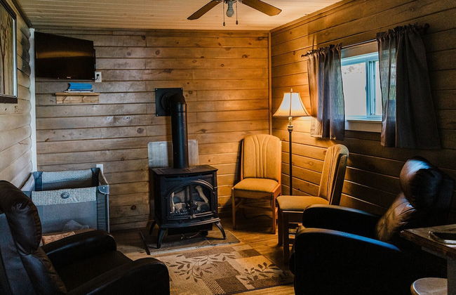 Portage Lakeside Cabins - Photo 51