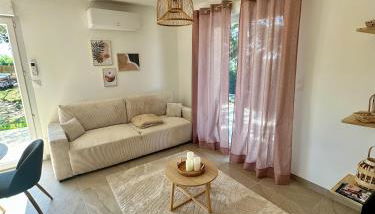 Maison neuve, cadre apaisant,jacuzzi et piscine - Foto 2