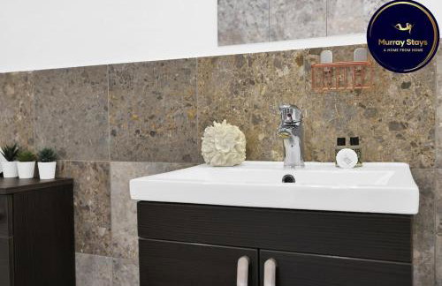 Large Industrial Style 2 Bedroom Apartment Short Term Rental & Flexible Renting Canary Wharf With Free WiFi - Foto 25