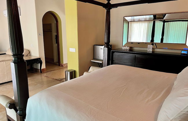 Fully Staffed, Beach Frontage Luxury Villa - Foto 31