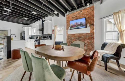 Cool Urban Stay Downtown Loft - Photo 51