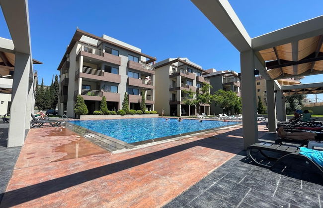 Batrouna Park Resort, Generator is Included, Pool - Foto 16