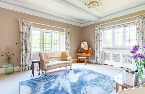 Manor Estate - Two Accommodation Wings - Sleeps 14 - Foto 48