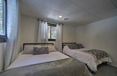 Cozy A-Frame Cabin with Pool Table 8 Mi to Mt Snow! - Photo 17