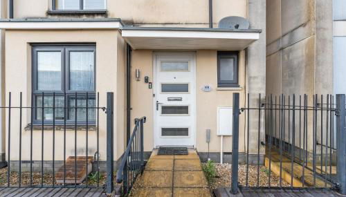 Spacious 4-Bed Home Near Cribbs & Bristol - Foto 2