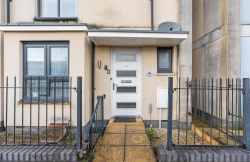 Spacious 4-Bed Home Near Cribbs & Bristol - Foto 2