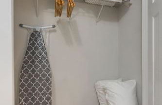 CozySuites TWO Stylish Music Row Condos with parking - Foto 30