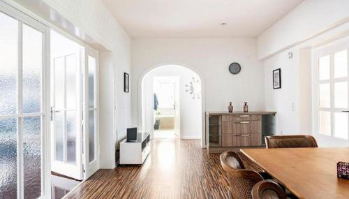 Maybach Apartments - Modern & Spacious, near Düsseldorf Messe, free Private Parking - Foto 1