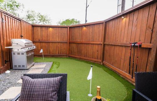 Downtown Escape - Backyard, Game room and Free Parking - Foto 8