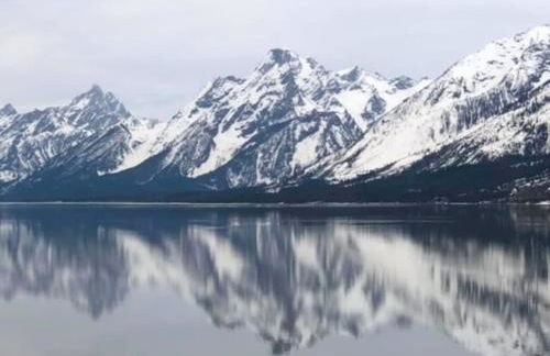 2 BR King Bed Hot Tub AC Near Jackson - Foto 42