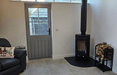 Sleeps 14, Stunning, Dog Friendly, Hot Tub, Rural - Photo 20