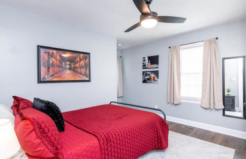 The Lucky Horseshoe 4BR Derby Side Retreat - Foto 28