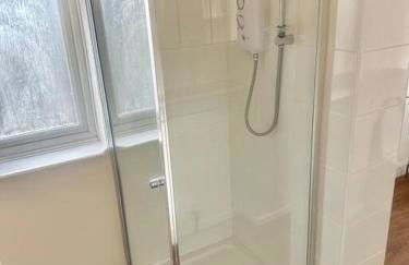 5 Bedroom house in DA7 - Foto 2