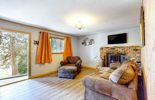 Idyllic Cabin in the Woods Cozy Crestline Retreat - Foto 12