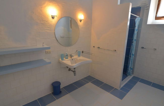 Cozy Couples Getaway w/ Wifi - Foto 12