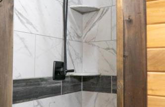 Bourbon Barrel Cottages #2 of 5 on Kentucky trail - Foto 7