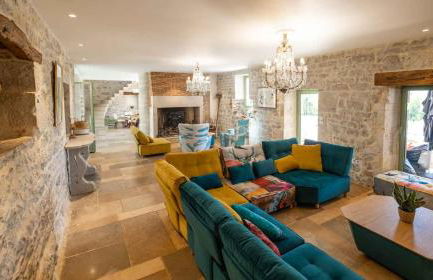 Mas des Sylves - Piscine intérieure chauffée - Parc de 100 hectares - Foto 5