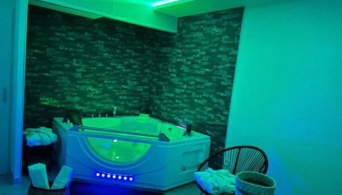 T3 5 étoile jacuzzi - Photo 2