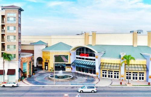 Centrally Located Charming LA Home with Food Scenes - Foto 48