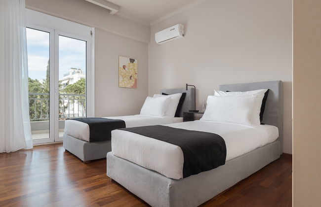 Athenian Grand Riviera Villa - Photo 6