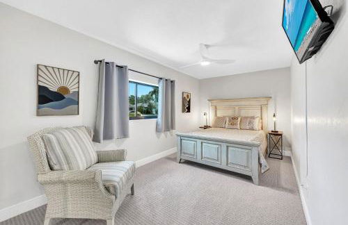 Heated Pool, Sleeps 10, Relaxing Lanai, Near Beaches, Pet Friendly! - Foto 5