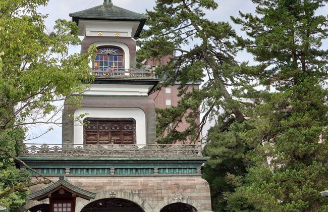 Explore the Nagamachi Samurai District, Kenroku-en garden and a Geisha Tea House - Full-Day Tour - Photo 3