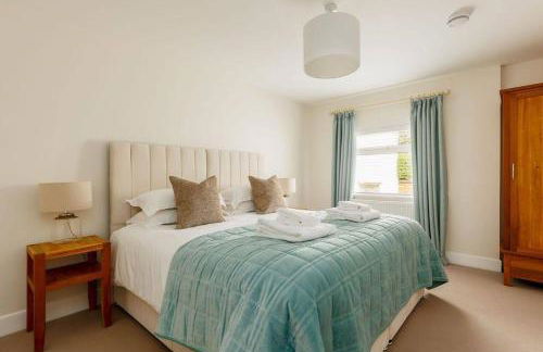 Cove Lodge - Photo 5