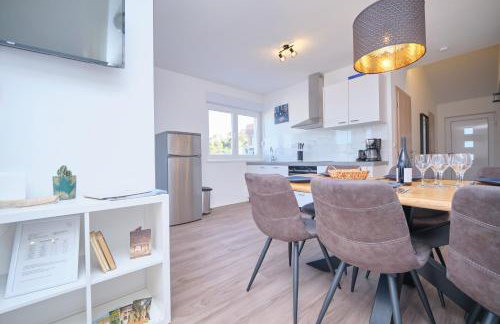 Queen's Lodge Mastrinka by Litto - Photo 46