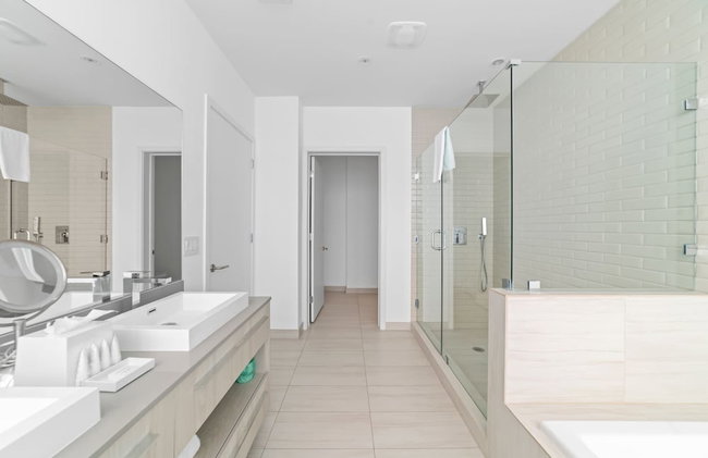 2BR Ocean Penthouse - Private Terrace & Hot Tub - Foto 25