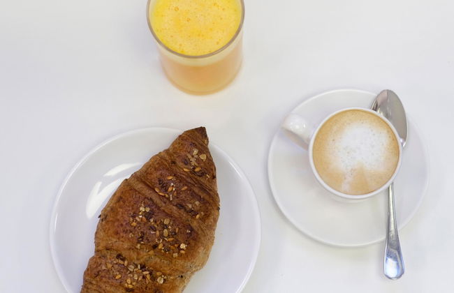 Salamanca Suite Studios - Photo 13