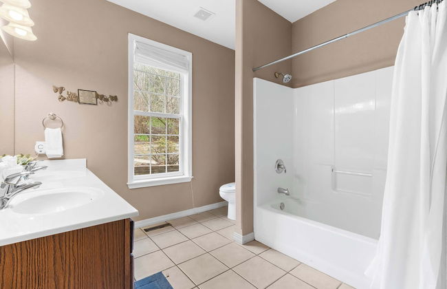 The Greenview Manor - Lake Views - Photo 20