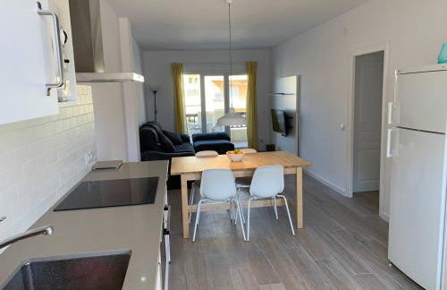 Charming & renovated apt stone throw to the sea - Foto 1