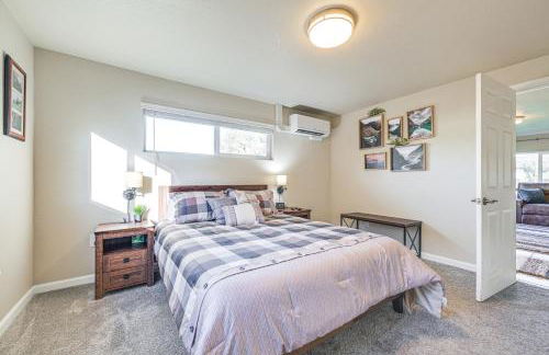 Family-Friendly Cottage with Playground in Centralia - Photo 12