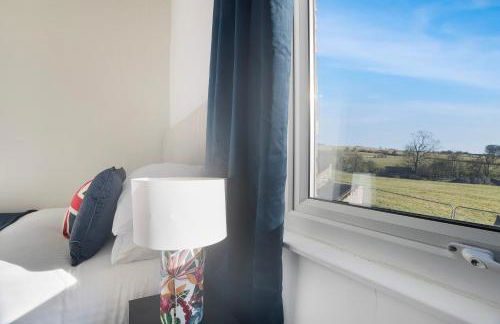 NEW! 2BR in West Terrace, Sleeps 4 - Foto 34