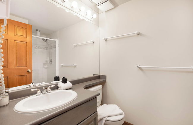 Stoney Creek Sunpath by Whistler Premier - Photo 31